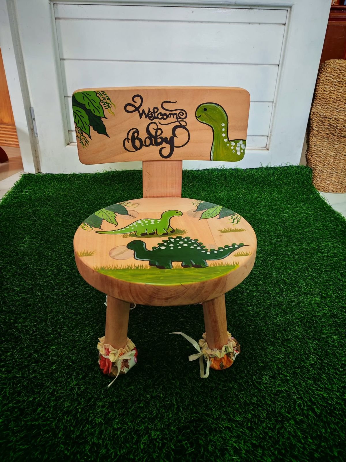 প্রিমিয়াম কাঠের বেবি চেয়ার - Image 4